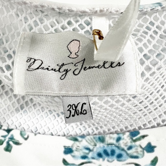 Dainty Tourist For A Day Swimdress - Picture 5 of 6